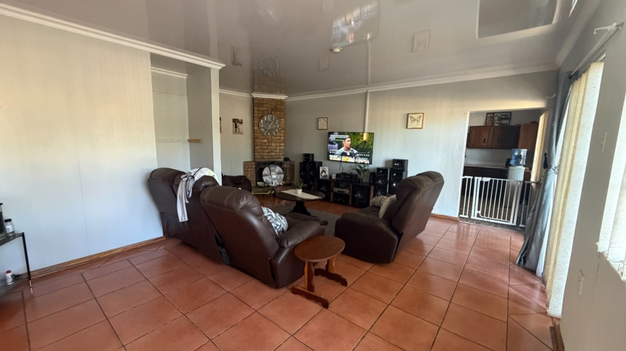 3 Bedroom Property for Sale in La Hoff North West